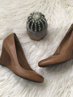 NEW - Clarks Indigo Leather Wood Wedge Heel Shoes, Size 8